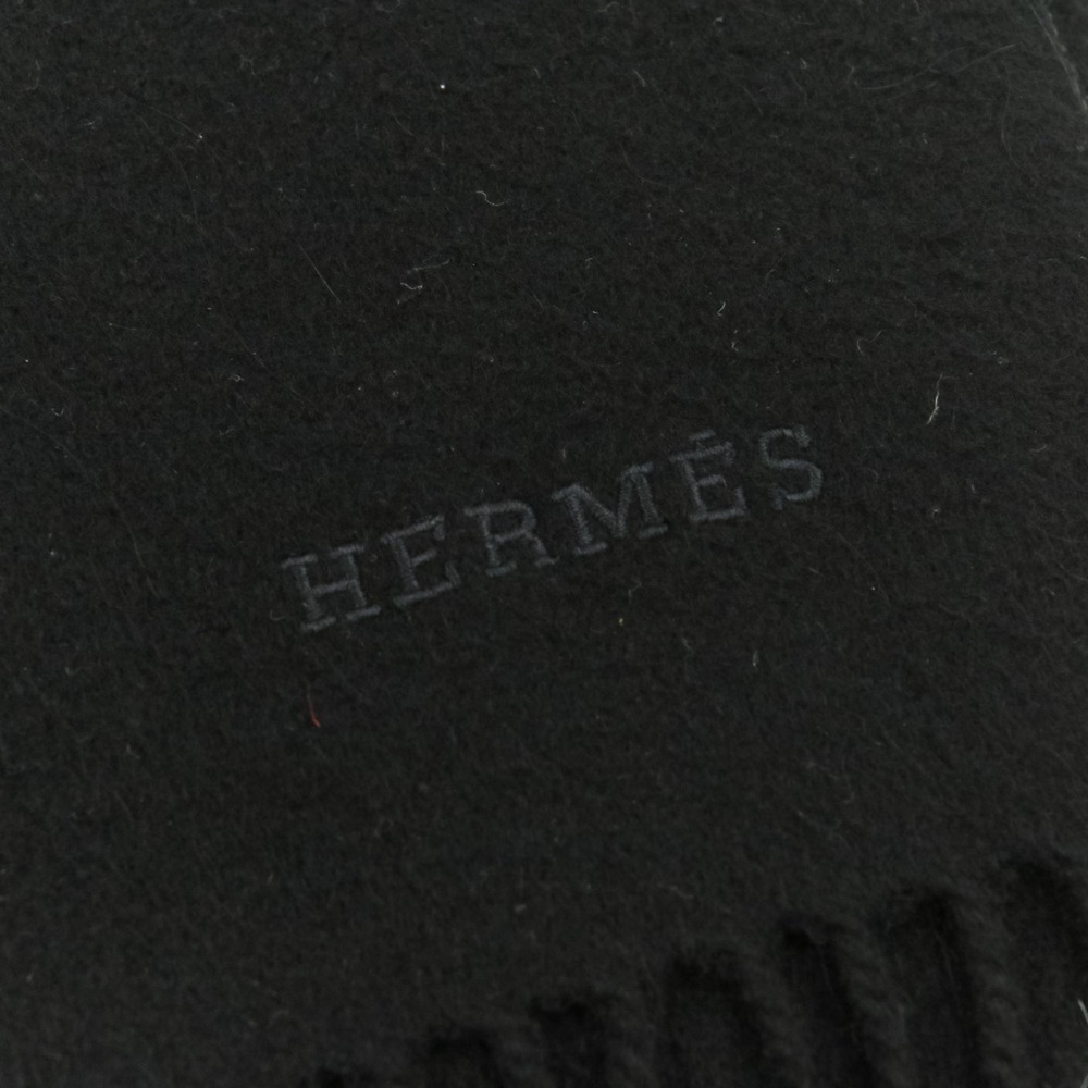 HERMES Black Scarf - Picture 8 of 9